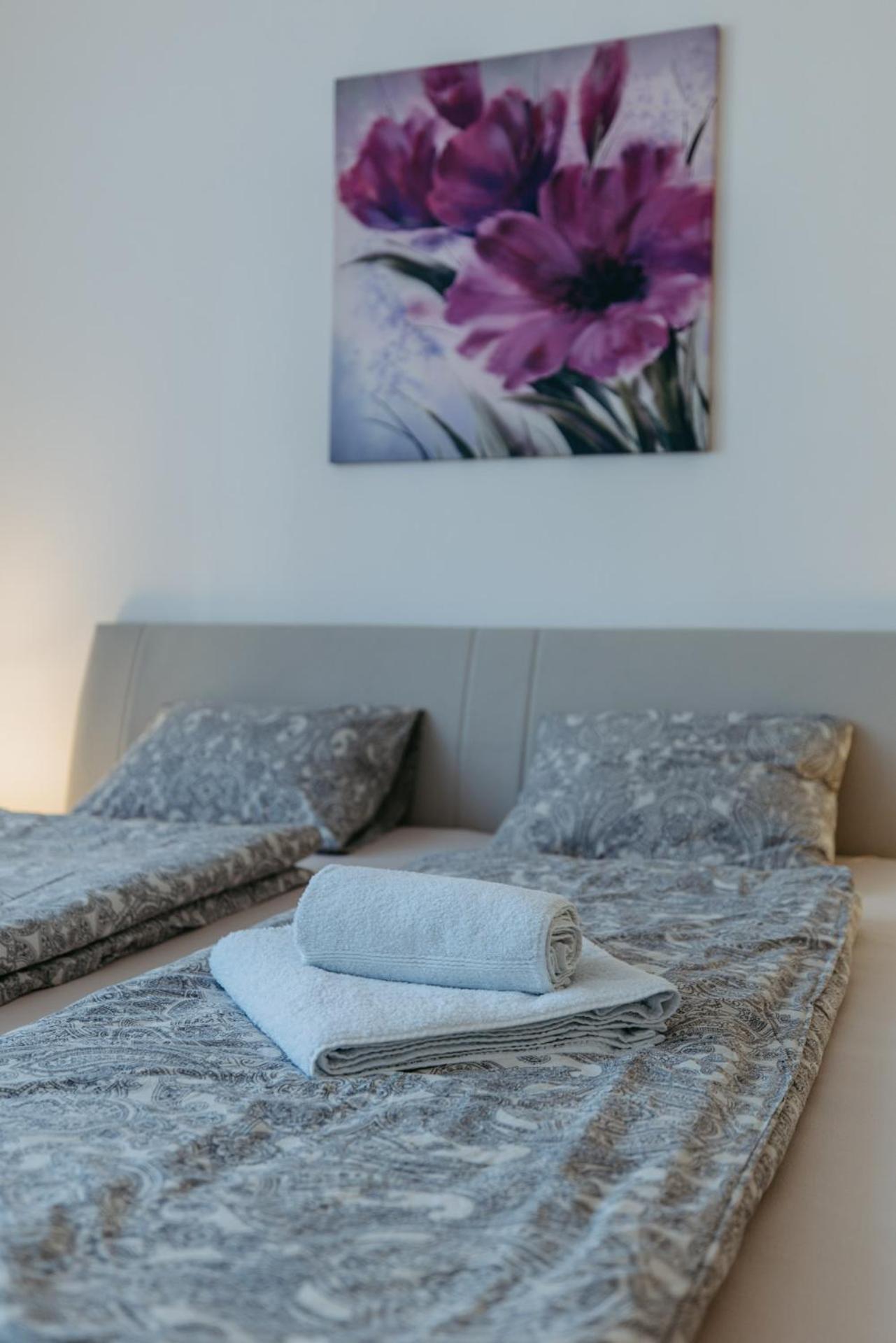Grosse Ferienwohnung Burgenland Айзенщат Екстериор снимка